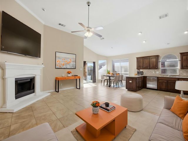 5204 Grayson Ridge Drive, Fort Worth, TX 76179