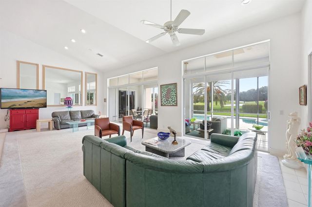 173 N Village Way, Jupiter, FL 33458