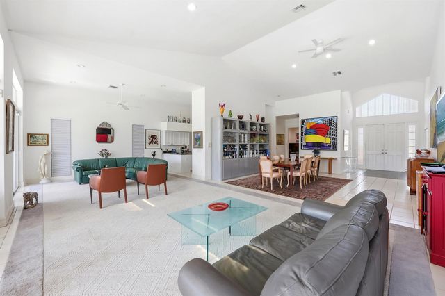 173 N Village Way, Jupiter, FL 33458