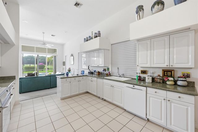 173 N Village Way, Jupiter, FL 33458