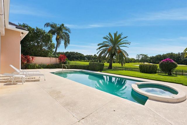 173 N Village Way, Jupiter, FL 33458