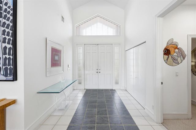 173 N Village Way, Jupiter, FL 33458