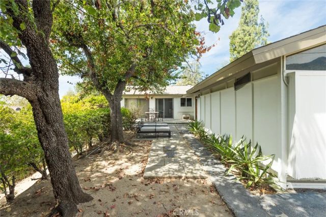 2020 Liliano, Sierra Madre, CA 91024