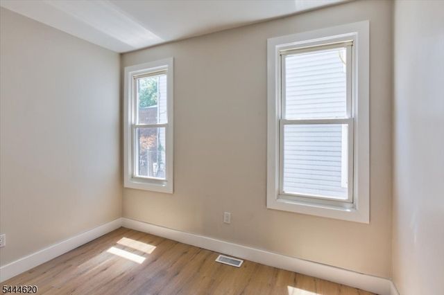 152 N Clinton St, East Orange City, NJ 07017