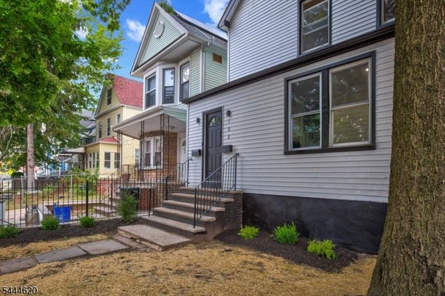 152 N Clinton St, East Orange City, NJ 07017