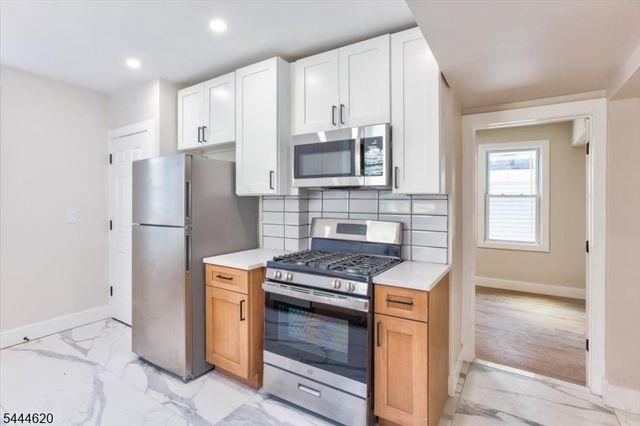 152 N Clinton St, East Orange City, NJ 07017