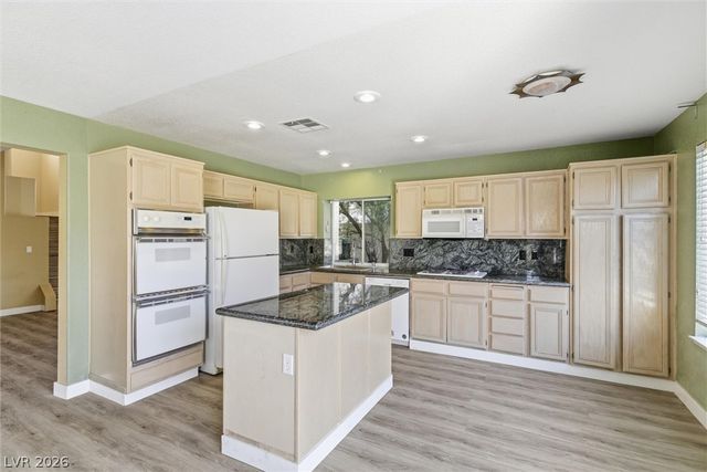 2341 Queen Bee Court, Las Vegas, NV 89134