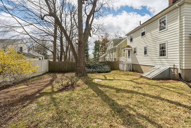 160 Cedar Avenue, Arlington, MA 02476