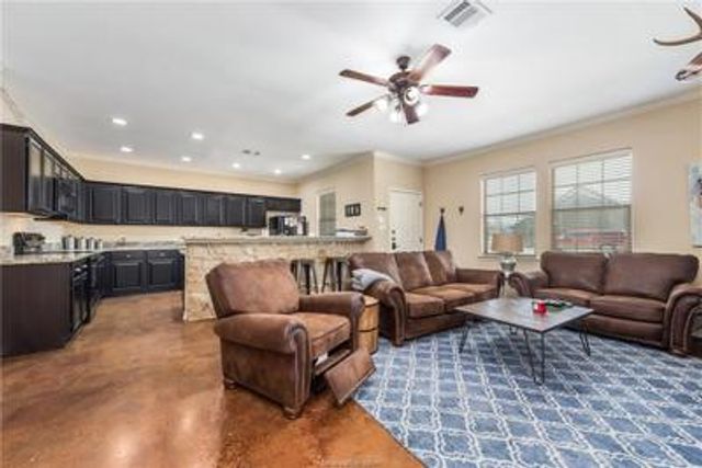 3342 Lieutenant Avenue, College Station, TX 77845