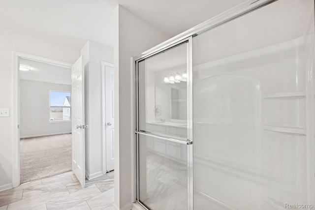 707 Knollwood Bend, Chelsea, MI 48118