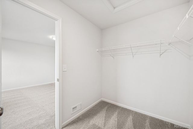 707 Knollwood Bend, Chelsea, MI 48118