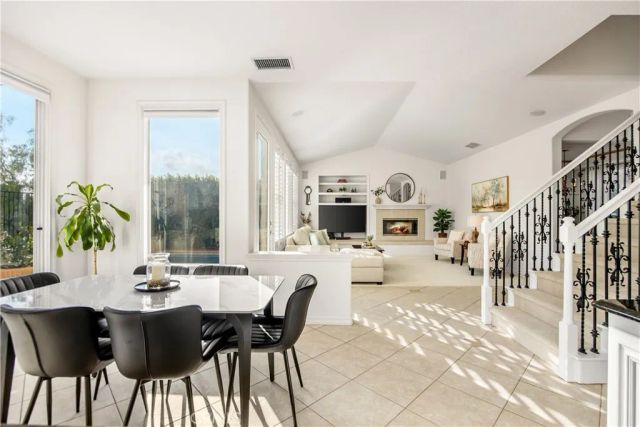 30 Sunswept Mesa, Aliso Viejo, CA 92656
