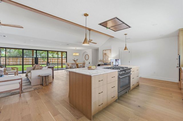 5810 Marilyn DR, Austin, TX 78757