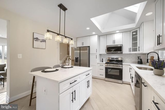 6 WESTBURY RD, Lutherville, MD 21093