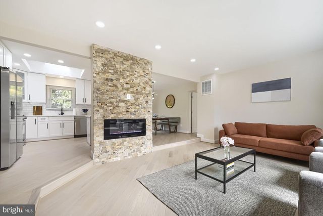 6 WESTBURY RD, Lutherville, MD 21093