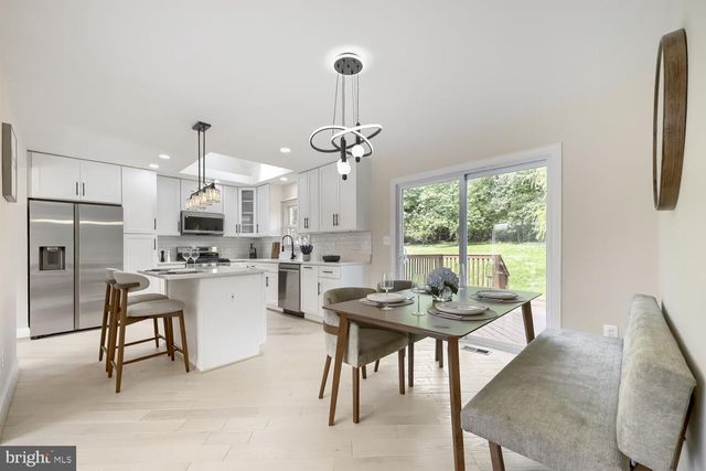6 WESTBURY RD, Lutherville, MD 21093
