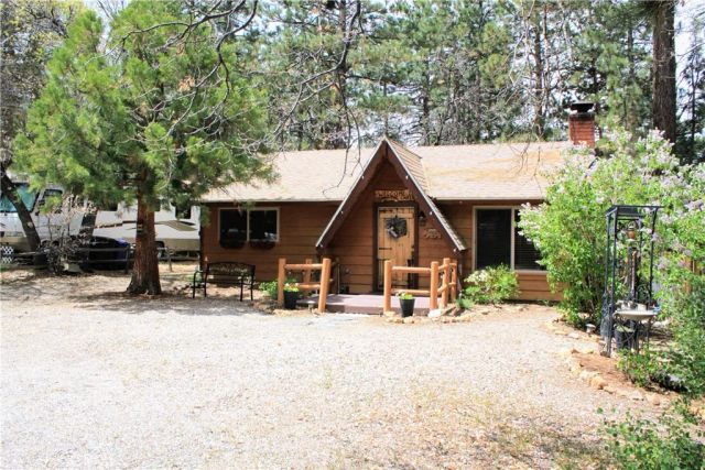 328 Wabash, Sugarloaf, CA 92386