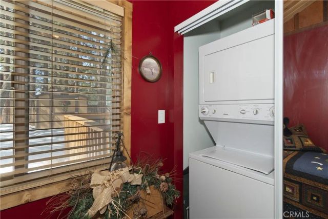 328 Wabash, Sugarloaf, CA 92386