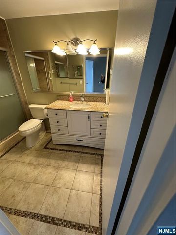 320 Anderson Avenue 3D, Fairview, NJ 07022