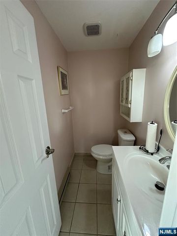 320 Anderson Avenue 3D, Fairview, NJ 07022