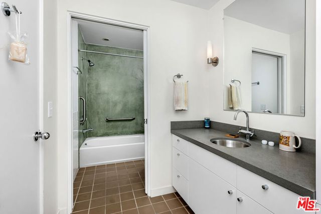 552 Grand Boulevard, Venice, CA 90291