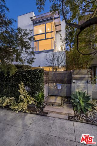 552 Grand Boulevard, Venice, CA 90291