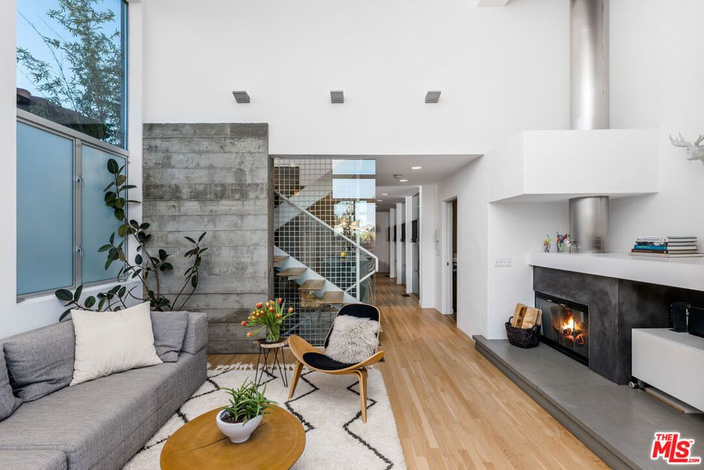 552 Grand Boulevard, Venice, CA 90291