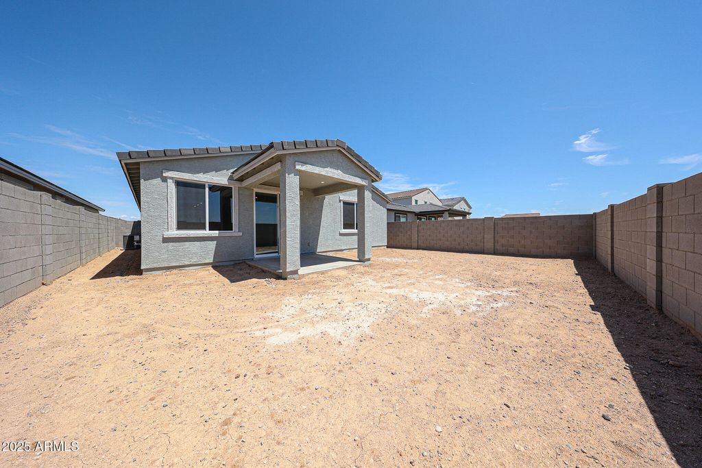 property-img