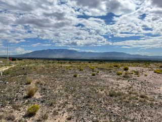 6304 CANAVIO Road, Albuquerque, NM 87120