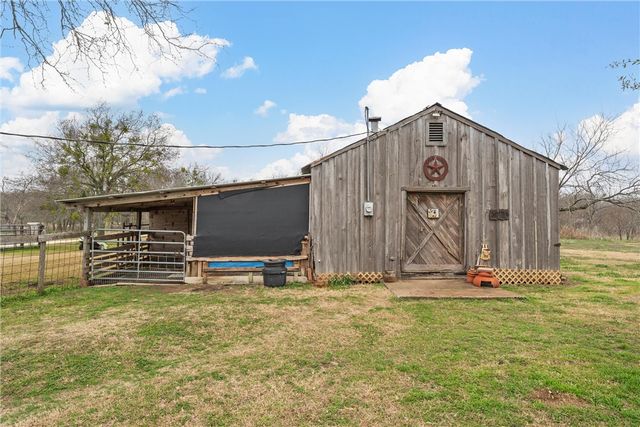 429 Water Tower Road, Axtell, TX 76624