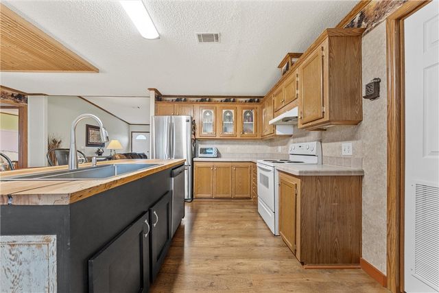 429 Water Tower Road, Axtell, TX 76624
