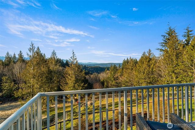 9916 NW Dishman Road, Bremerton, WA 98312