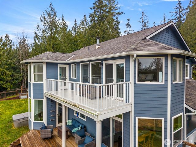 9916 NW Dishman Road, Bremerton, WA 98312