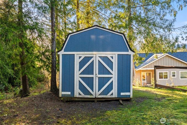 9916 NW Dishman Road, Bremerton, WA 98312