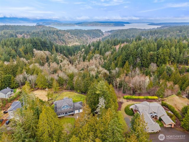 9916 NW Dishman Road, Bremerton, WA 98312