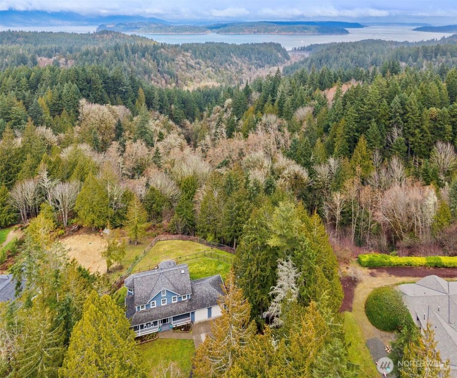 9916 NW Dishman Road, Bremerton, WA 98312