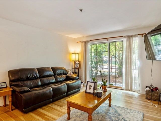 5 Hildred Drive, Burlington, VT 05401