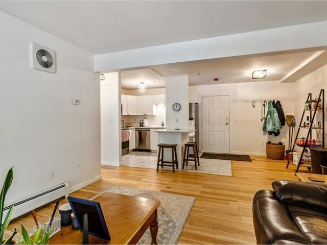 5 Hildred Drive, Burlington, VT 05401