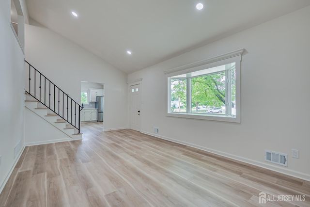 23 Nancy Circle, Edison, NJ 08817