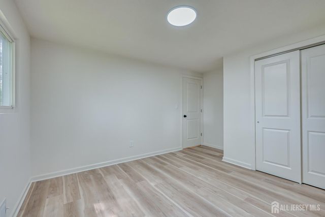 23 Nancy Circle, Edison, NJ 08817