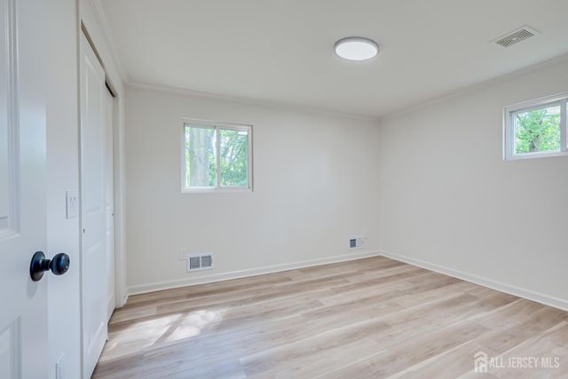 23 Nancy Circle, Edison, NJ 08817