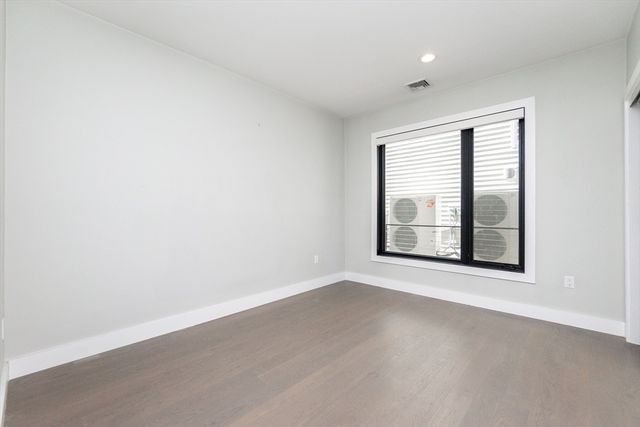 39 A Street 8, Boston, MA 02127