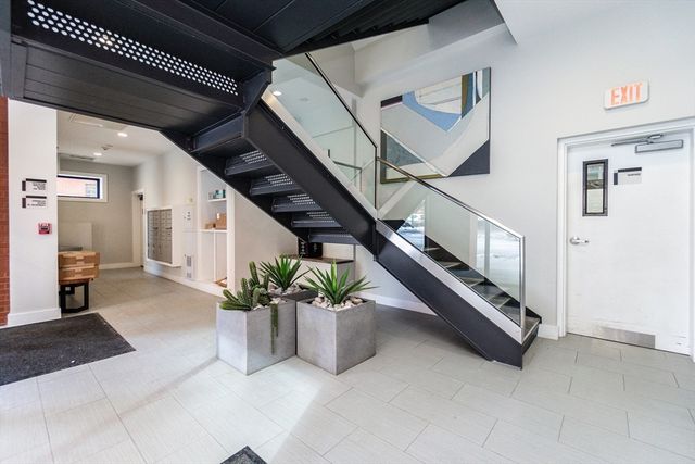 39 A Street 8, Boston, MA 02127