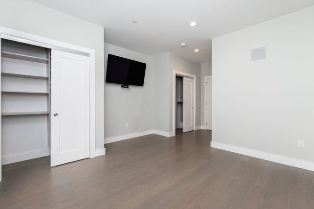 39 A Street 8, Boston, MA 02127