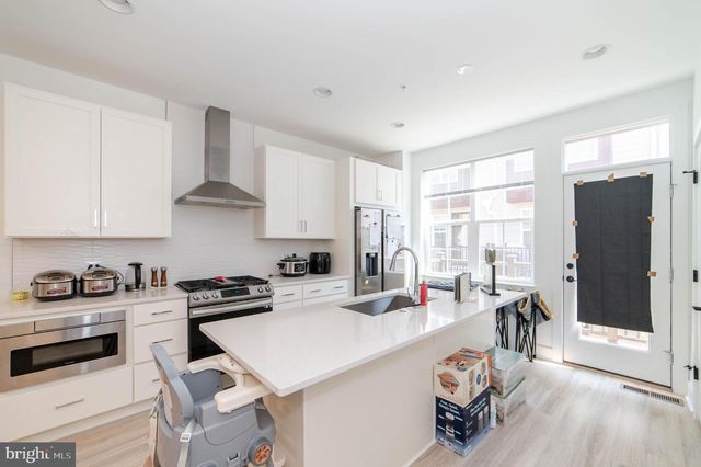 7306 BLADE DR, Falls Church, VA 22042