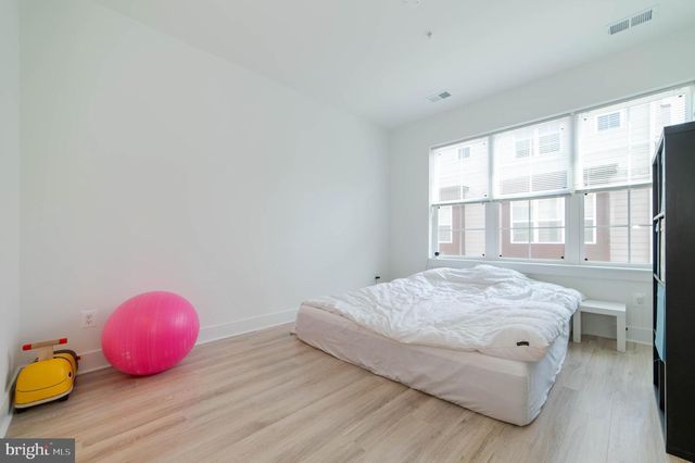 7306 BLADE DR, Falls Church, VA 22042