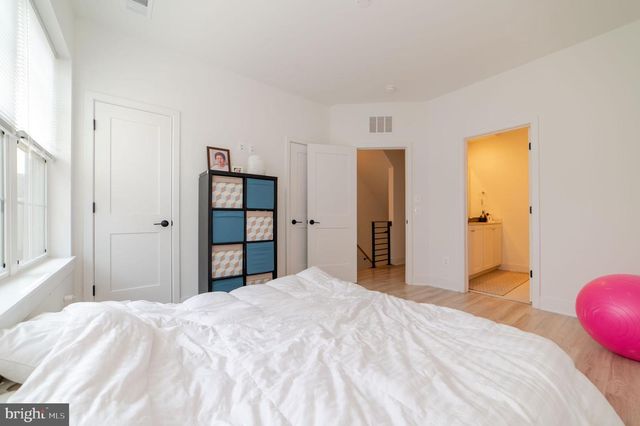 7306 BLADE DR, Falls Church, VA 22042