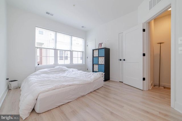 7306 BLADE DR, Falls Church, VA 22042