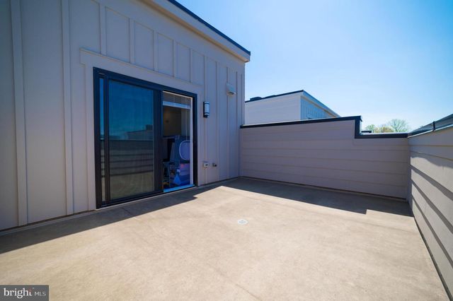 7306 BLADE DR, Falls Church, VA 22042