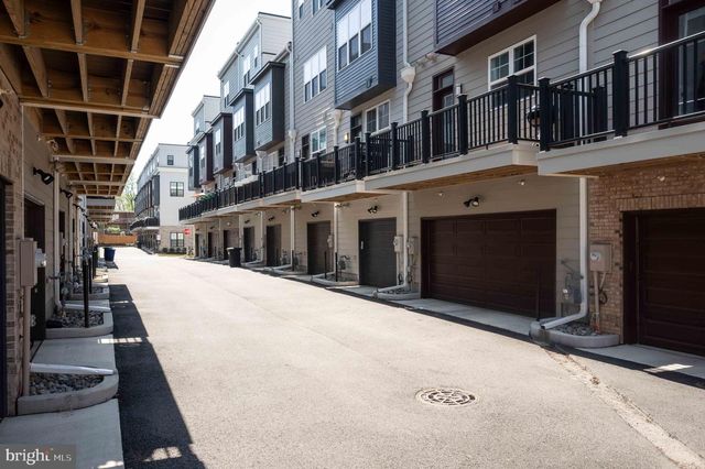 7306 BLADE DR, Falls Church, VA 22042